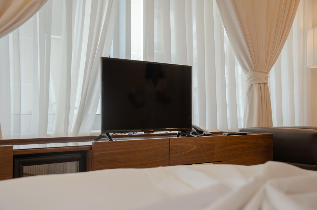Hotel Ergi'S Durrës Esterno foto